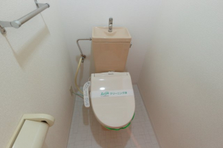 ウォシュレット付便座です。