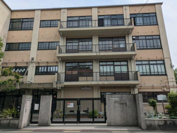京都市立近衛中学校まで2116m