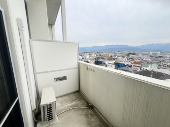 【バルコニー】