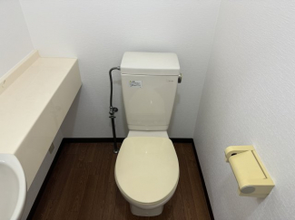ゆったりとした空間のトイレです