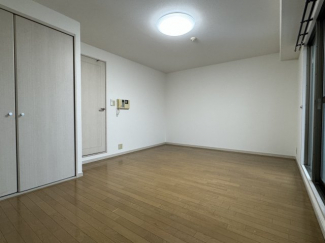 開放的な寝室です