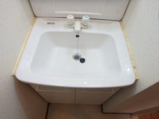 コンパクトで使いやすい洗面所