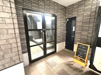【エントランス】