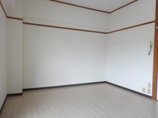 【寝室】