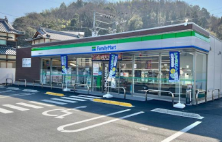ファミリーマート宇和島保手店まで358m