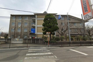 松山市立久米小学校まで300m