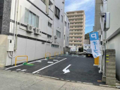 松山市本町３丁目の駐車場の画像