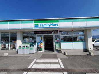 ファミリーマート愛知川東円堂店まで1850m