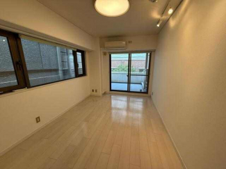 芦屋市船戸町の店舗事務所の画像