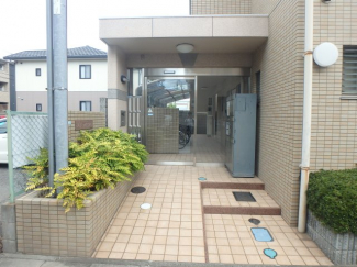 【エントランス】