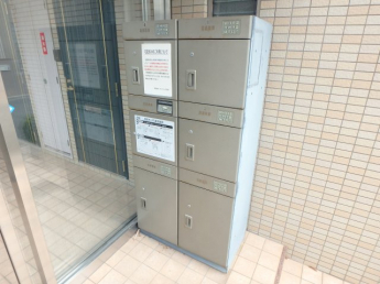 宅配ボックスあります