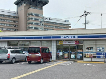 ローソン彦根八坂店様まで690m