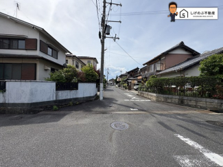 【前面道路含む現地写真】