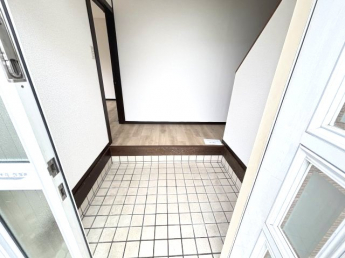 【玄関】