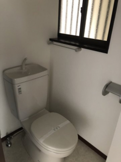 ゆったりとした空間のトイレです