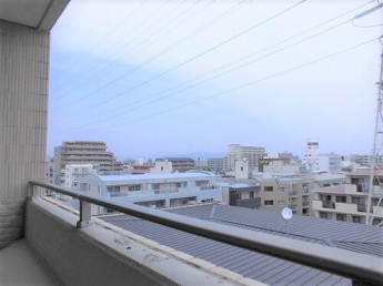 バルコニーからの眺望（家具・家電・小物類は付随しません）