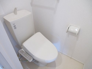 シンプルで使いやすいトイレです