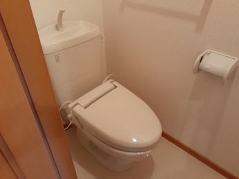 清潔感のあるトイレです
