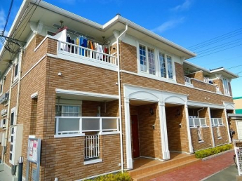 落ち着いた雰囲気の外観です