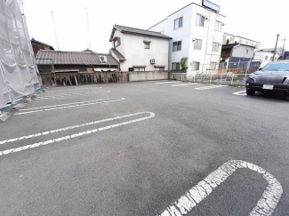 駐車スペースもあります
