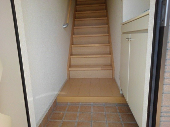 明るい玄関です