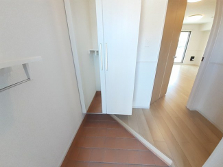 ゆったりとした玄関です