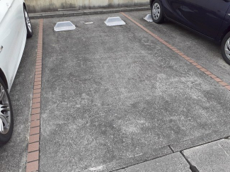駐車場に車を止められます