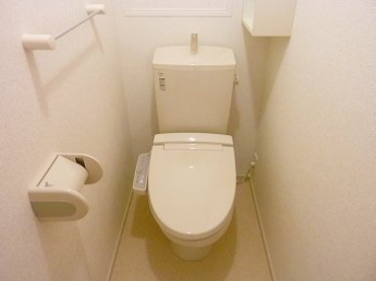 清潔感のあるトイレです