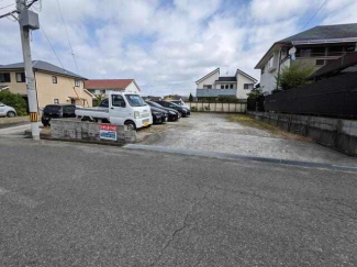 神戸市北区藤原台南町３丁目の駐車場の画像