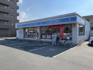 ローソン松山味酒町店まで642m