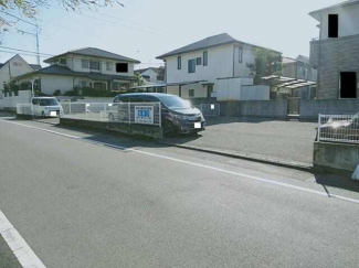 松山市鷹子町の駐車場の画像