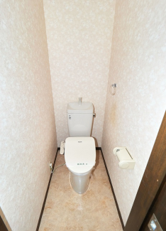 温水洗浄便座を新設しました