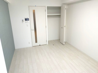 【寝室】