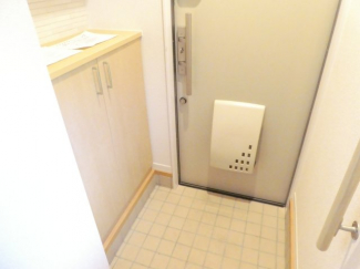 【玄関】