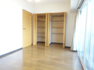 【寝室】