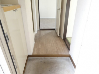 【玄関】