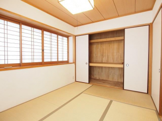 【寝室】
