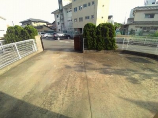 開放的で明るい空間を演出してくれるバルコニーです