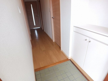 ゆったりとした玄関です