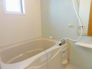 日々の疲れを癒すお風呂付です