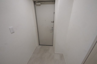毎日通る玄関はこちらです