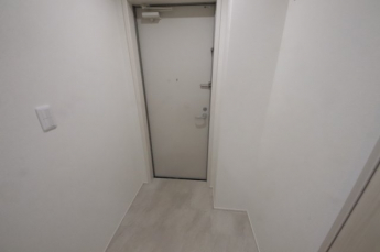 毎日通る玄関はこちらです