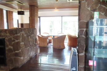 中央西側　西方向に撮影