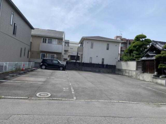 松山市天山１丁目の駐車場の画像