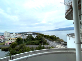 バルコニーより琵琶湖眺望可