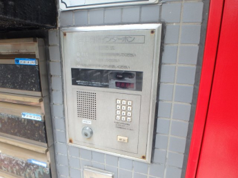 オートロックです