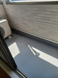 お洗濯にも便利なバルコニー付き