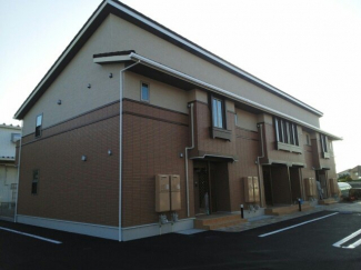 落ち着いた雰囲気の外観です