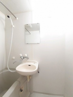 コンパクトで使いやすい洗面所