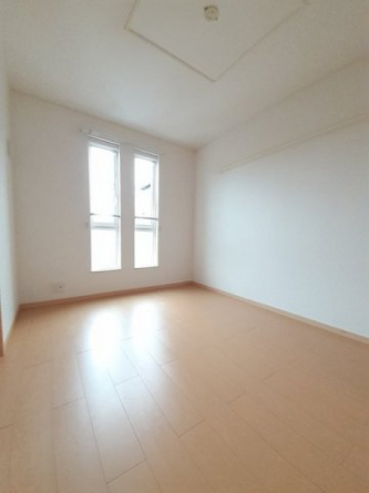 内装は落ち着いています